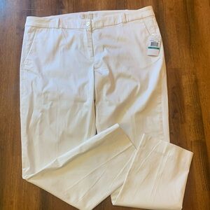 Michael Kors slacks NWT women’s 16 white pockets front & back lightweight